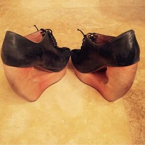 Authentic Jeffrey Campbell Black & Wood Wedge